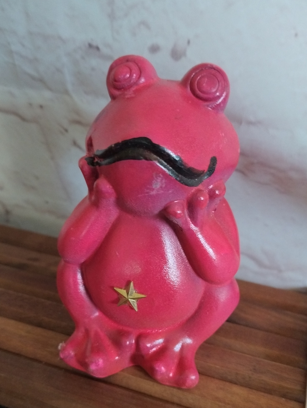Red Frog Reptile Ornament - Decorative Habitat Accessory